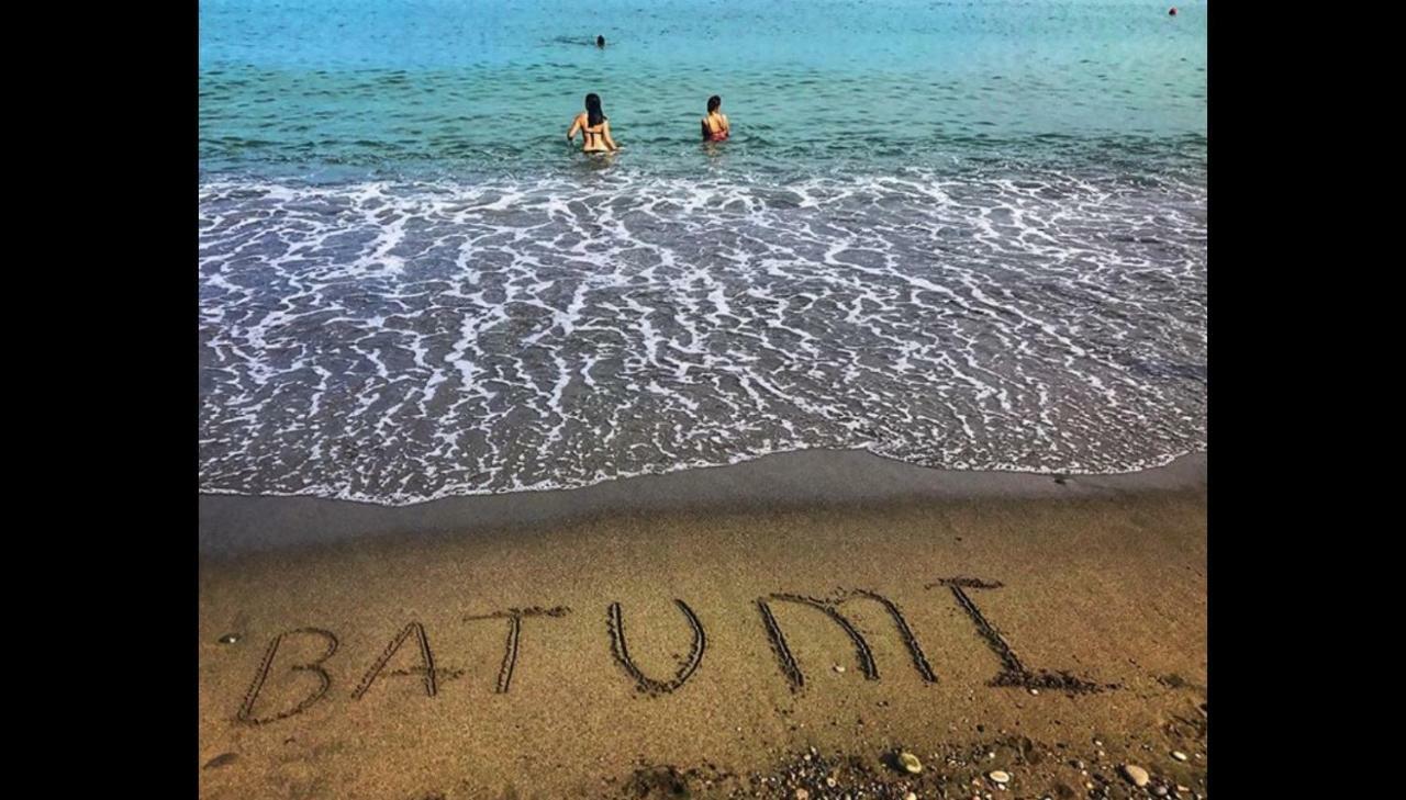 Apartments By The Sea Batumi Ngoại thất bức ảnh